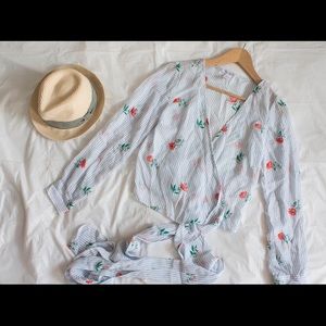 URBAN HERITAGE Summer Wrap Top